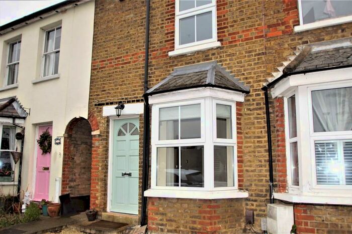 2 Bedroom Cottage To Rent In Molewood Road, Hertford, SG14