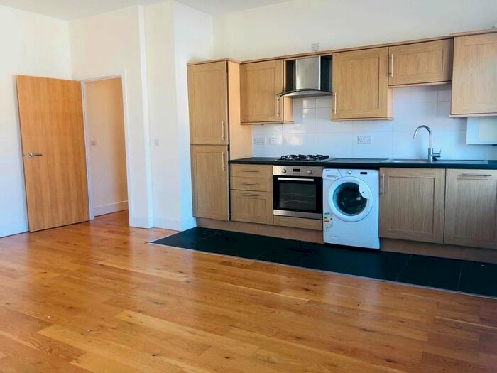 1 Bedroom Flat To Rent In Stamford Road, Dalston, N1