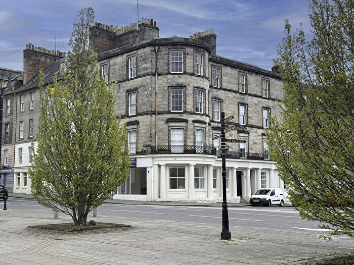 2 Bedroom Apartment For Sale In Charlotte Place, Perth, PH1
