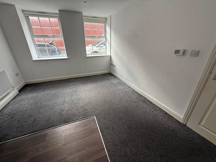 2 Bedroom Flat To Rent In Paxton Street, Stoke-On-Trent, ST1