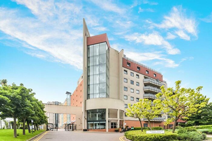 2 Bedroom Apartment To Rent In Wards Wharf Approach, London, E16