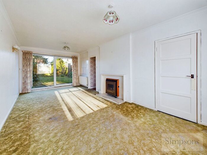 3 Bedroom Semi-Detached House For Sale In Stanford Drive, Abingdon, OX14