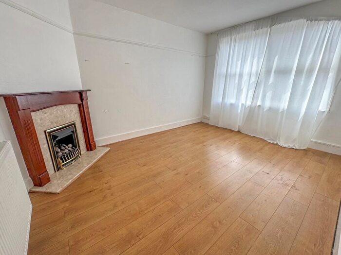 2 Bedroom Ground Maisonette To Rent In Harecroft Gardens, Kings Lynn, PE30
