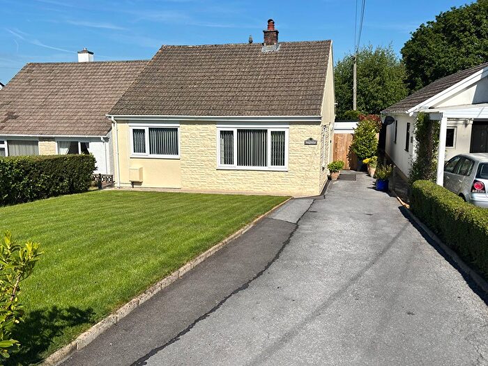 2 Bedroom Detached Bungalow For Sale In Heol Nantyglasdwr, Cwmffrwd, Carmarthen, SA31