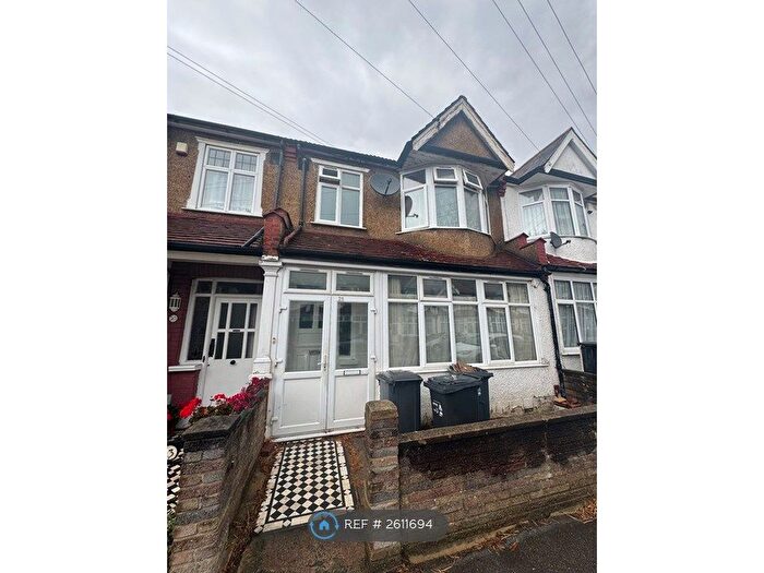 3 Bedroom Terraced House To Rent In Oaklands Avenue, Thornton Heath, CR7