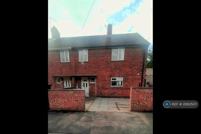 3 Bedroom Semi-Detached House To Rent In Poyser Avenue, Chaddesden, Derby, DE21