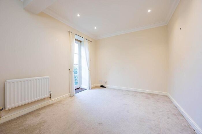 2 Bedroom Terraced House For Sale In Norton Park, Chipping Norton, OX7