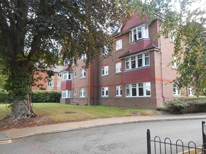 1 Bedroom Flat To Rent In Rickmansworth Road, Watford, WD18