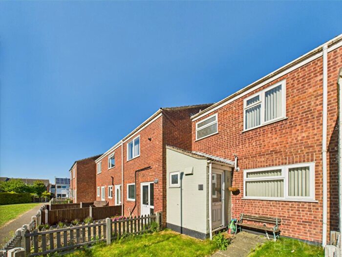 3 Bedroom Terraced House For Sale In Lovell Gardens, Watton, IP25