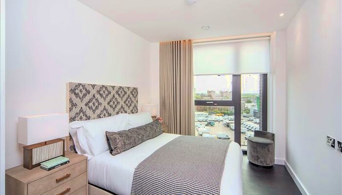 2 Bedroom Apartment To Rent In Charles Clowes Walk, London, SW11
