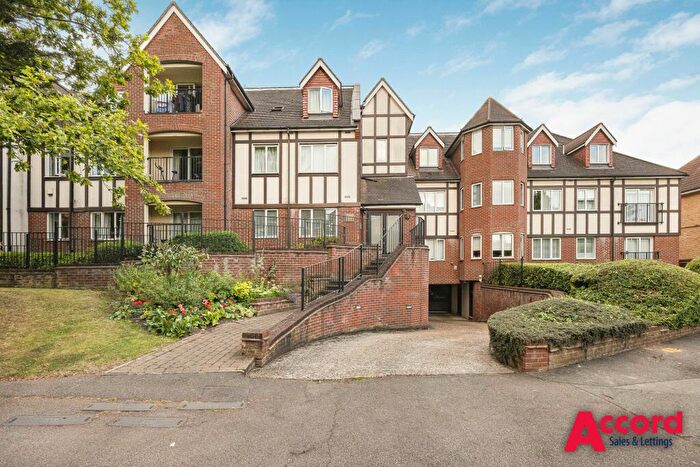 2 Bedroom Flat To Rent In Butts Green Road, Emerson House Butts Green Road, RM11