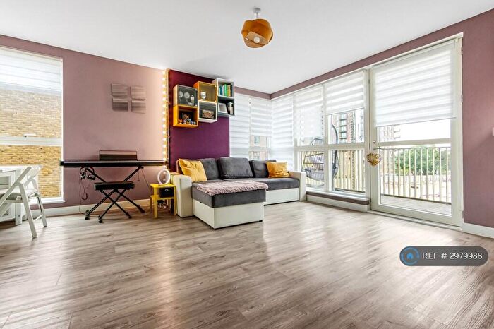 3 Bedroom Flat To Rent In Noble House, London, SE3