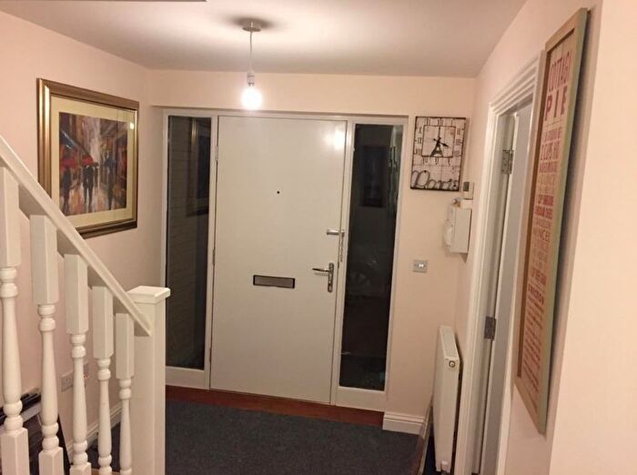 Studio To Rent In Dorrington Close, Barking, Essex, IG11