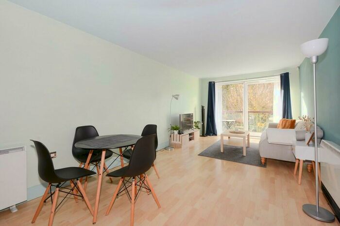1 Bedroom Apartment To Rent In Stanton House, Rotherhithe Street, SE16