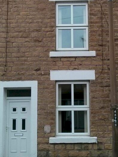 2 Bedroom Terraced House To Rent In Princess Street, Glossop, SK13