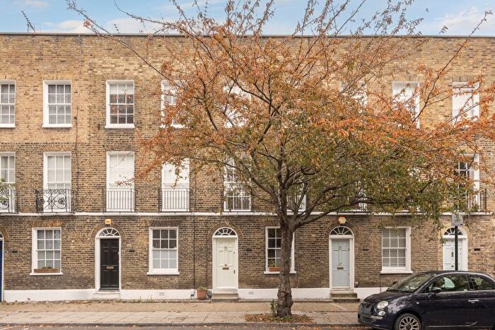3 Bedroom Town House To Rent In Batchelor Street, London, N1