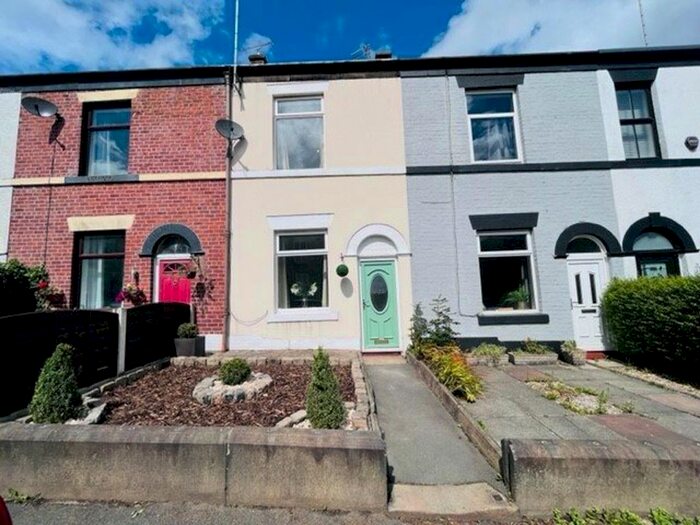 2 Bedroom Terraced House To Rent In Walshaw Road, Bury, BL8