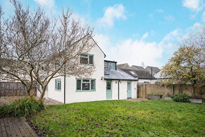 4 Bedroom Detached House For Sale In Yew Tree Cottage, Worton Road, Middle Barton, Oxfordshire, OX7