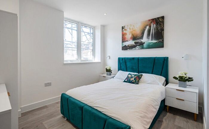 2 Bedroom Flat For Sale In Stafford Road, Wallington, SM6