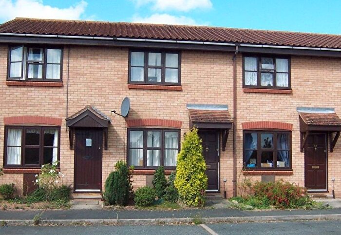 2 Bedroom Terraced House To Rent In Fakenham Drive, Bobblestock, HR4