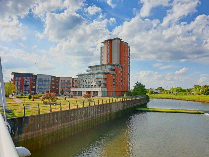2 Bedroom Apartment To Rent In Reavell Place, Ipswich, IP2