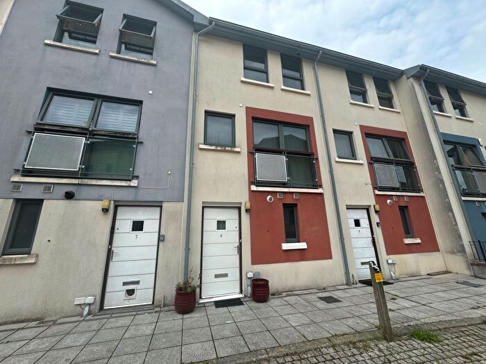 4 Bedroom Terraced House To Rent In Tresawya Drive, Truro, TR1