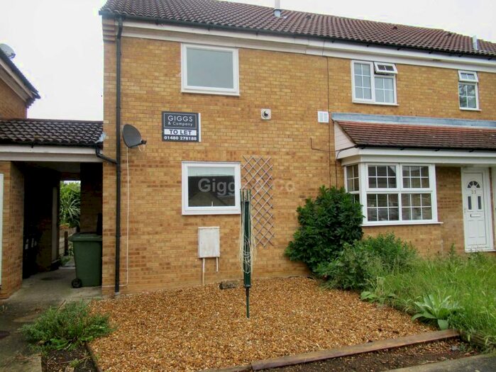 2 Bedroom Cluster House To Rent In Chawston Close, Eaton Socon, PE19