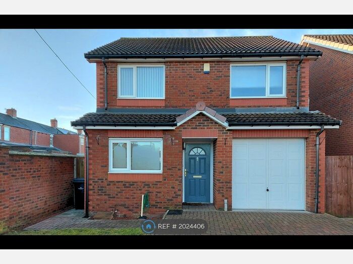 4 Bedroom Detached House To Rent In Strawberry Mews, Choppington, NE62