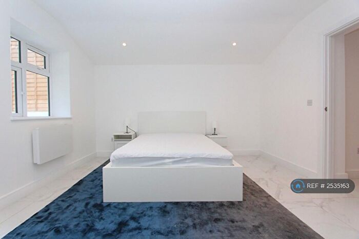 1 Bedroom Flat To Rent In Rucklidge Avenue, London, NW10