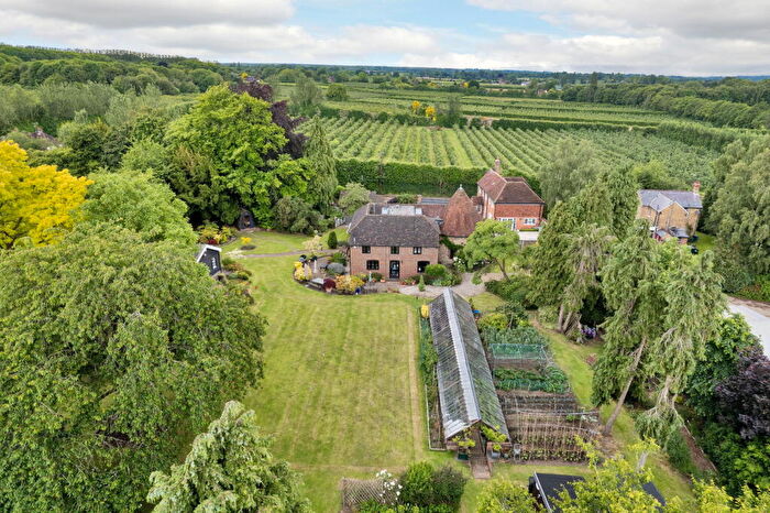 3 Bedroom Detached House For Sale In Wateringbury Road, East Malling, West Malling, ME19