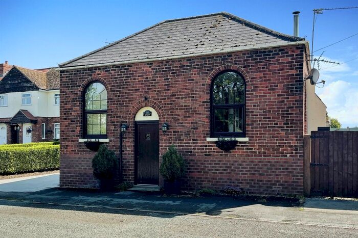 1 Bedroom Property For Sale In Main Road, Humbleton, Hull, HU11