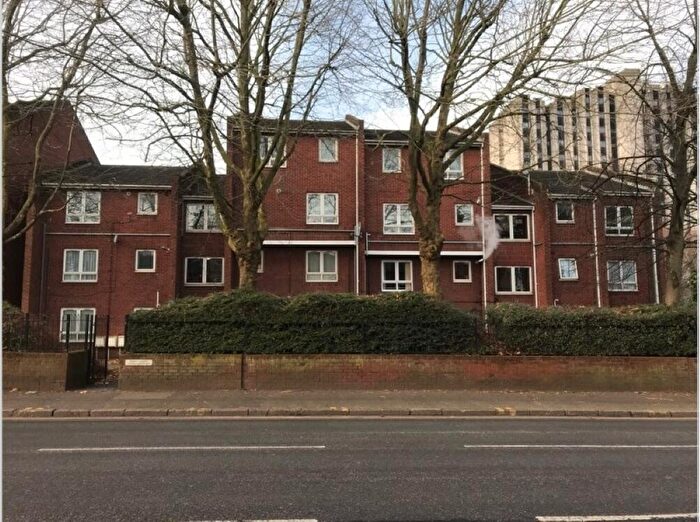 2 Bedroom Apartment To Rent In Pelham Way, Leicester, Leicestershire, LE1