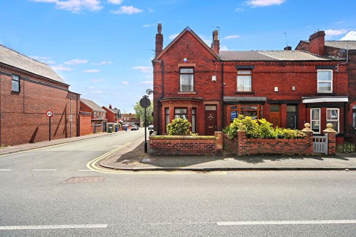 3 Bedroom End Terrace House For Sale In Ormskirk Road, Wigan, WN5
