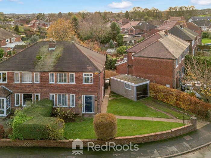 3 Bedroom Semi-detached House For Sale In Stonecross Drive, Sprotbrough, Doncaster, South Yorkshire, DN5