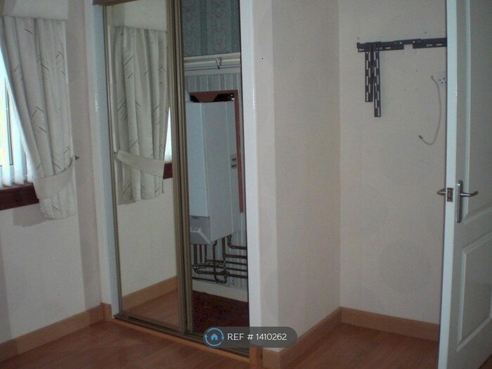 2 Bedroom Flat To Rent In Petershill Road, Glasgow, G21