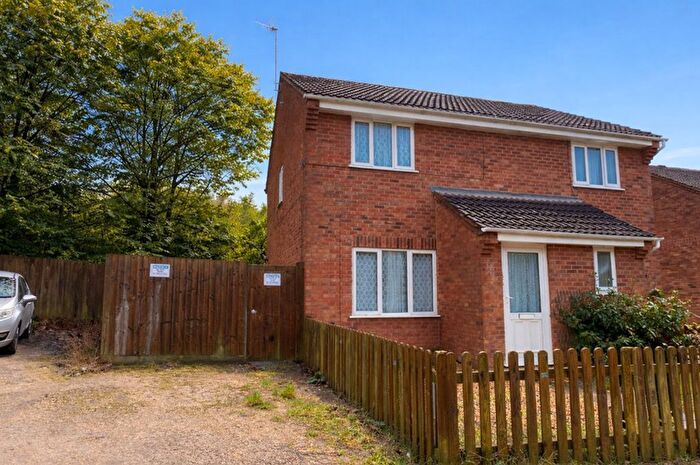 2 Bedroom Semi Detached House For Sale In Donnington, Bradville, Milton Keynes, MK13
