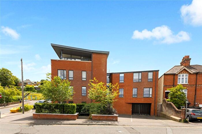 2 Bedroom Apartment For Sale In Sydenham Road, Guildford, Surrey, GU1
