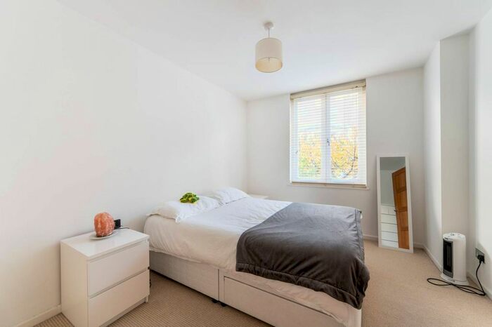 1 Bedroom Flat For Sale In Powis Square, Notting Hill, London, W11