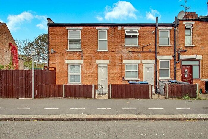 1 Bedroom Flat For Sale In Essex Road, London, NW10