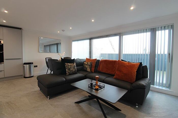 2 Bedroom Flat To Rent In The Penthouse At Hydro House, Union Street, Aberdeen, AB10
