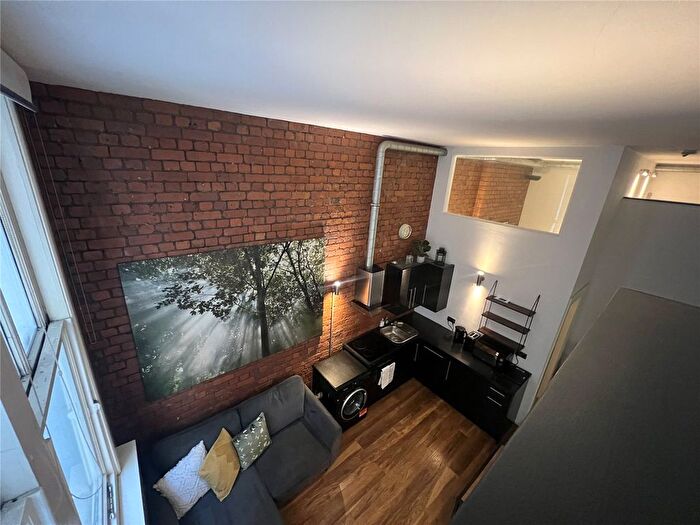 2 Bedroom Flat For Sale In Lancaster House, Whitworth Street, Manchester, M1