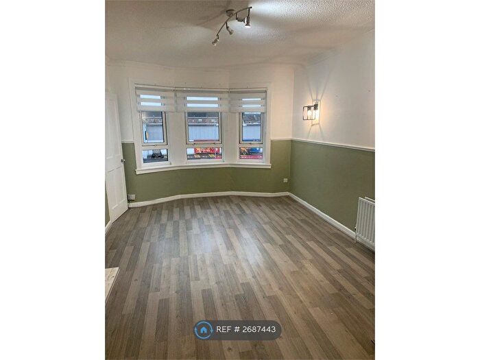 3 Bedroom Flat To Rent In Laighcartside Street, Johnstone, PA5