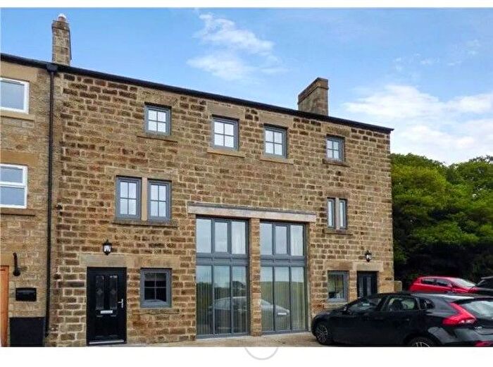 2 Bedroom Property To Rent In Orchard Close, Summerbridge, Harrogate, HG3