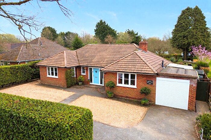 3 Bedroom Bungalow For Sale In Abbey Road, Medstead, Alton, Hampshire, GU34