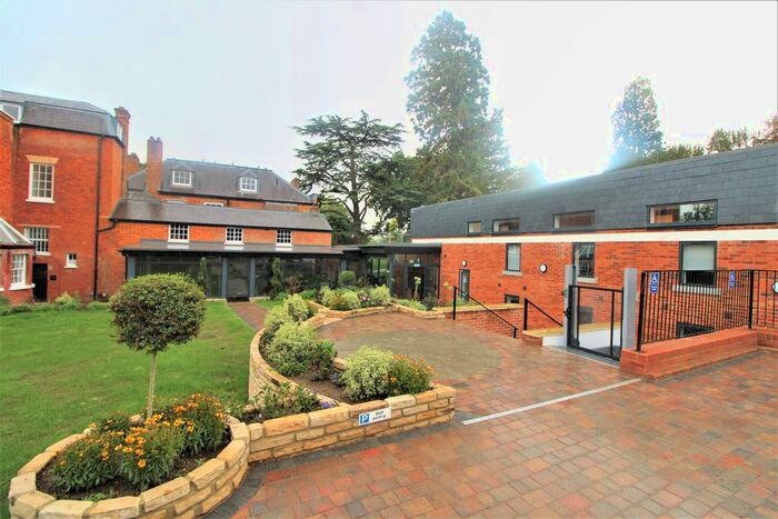 1 Bedroom Flat To Rent In Blanche Lane, South Mimms, Potters Bar, EN6