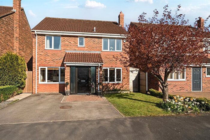 4 Bedroom Detached House For Sale In The Poplars, Brayton, Selby, YO8