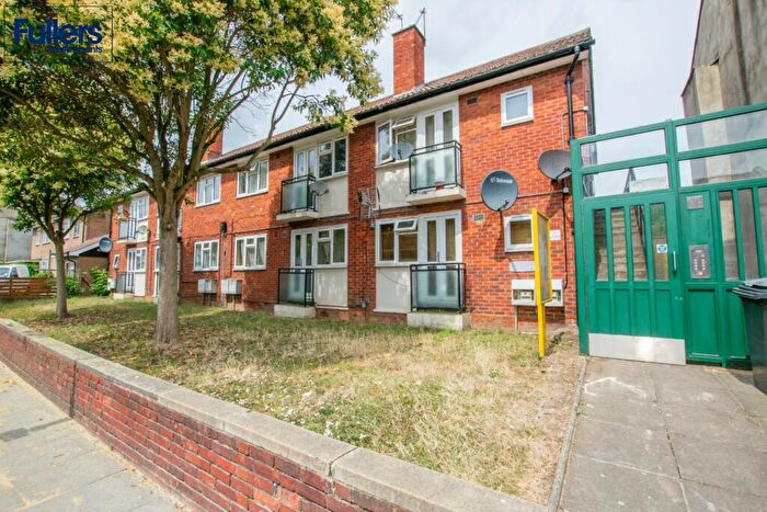 1 Bedroom Flat For Sale In Fairfax Road, Hornsey, Haringey, London, N8