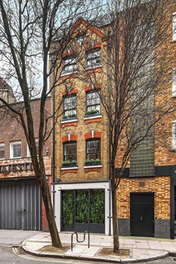 4 Bedroom Terraced House For Sale In Betterton Street, London, WC2H