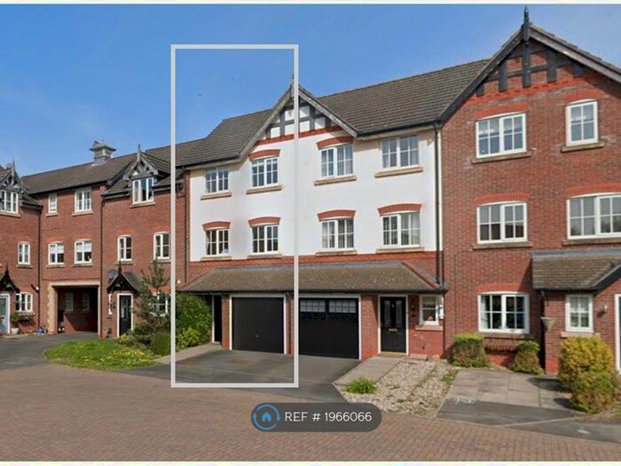 4 Bedroom Terraced House To Rent In Deane Court, Stapeley, Nantwich, CW5