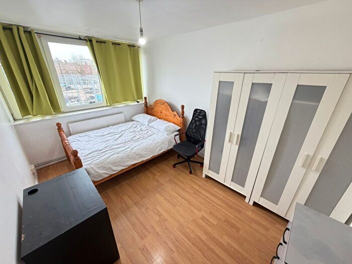 1 Bedroom Maisonette To Rent In Augusta Street, London, E14